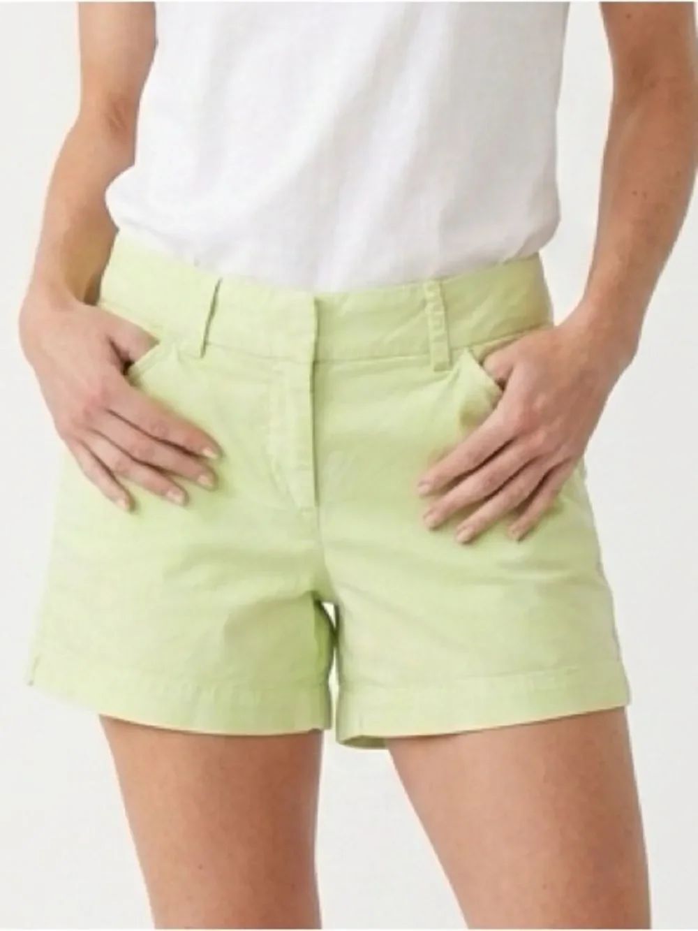 VINEYARD VINES | 100% Cotton Pale Lime Green Khaki Style Shorts Women’s Size 0